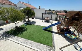 Santinho House - Com Carregador De Carros Electricos